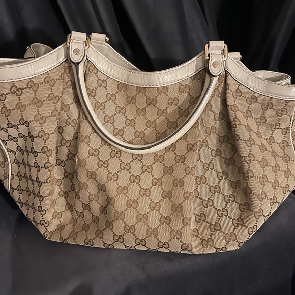 GUCCI Sukey Bag - Picture 2 of 11